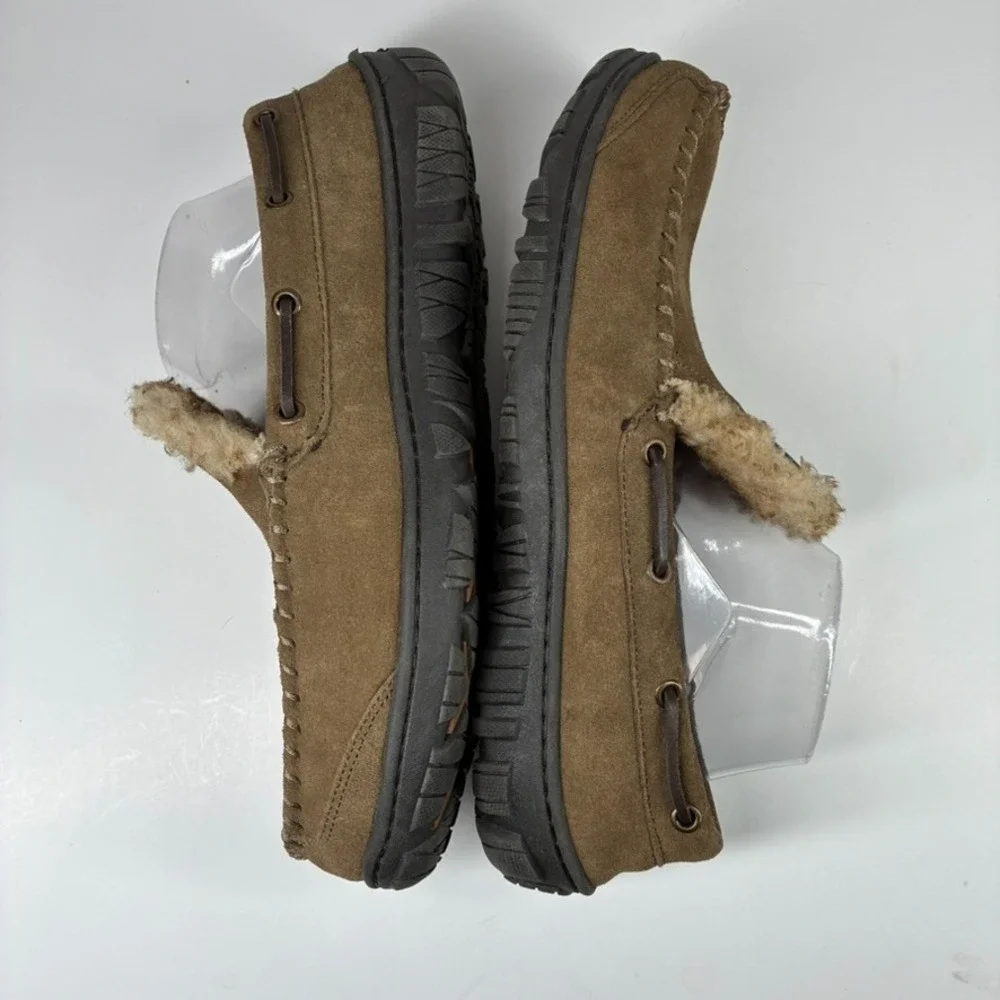 Clarks Men's US 12M Brown Suede Faux Fur Lined Venetian Moccasin House Slippers
